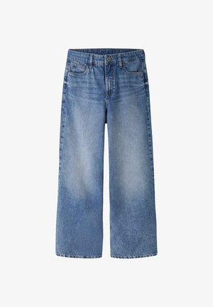 Šviesiai mėlynos spalvos plataus bato džinsai, pagaminti iš medvilnės, turi aukštą liemenį, priekines kišenes ir išblukusio atspalvio tekstūrą su kontrastingomis siūlėmis palei siūles.