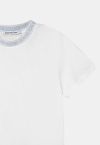 Calvin Klein Jeans EXCLUSIVE  INTARSIA LOGO UNISEX - T-shirt estampada - white/keepsake blue