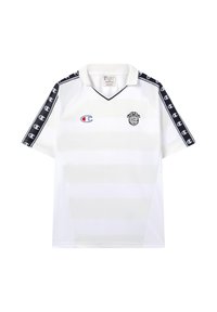 Witte sportdop met korte mouwen, voorzien van zwarte streeplogo's op de mouwen, een V-hals, het Champion-logo op de borst en een NYC CHP-badge op de bovenkant van de voorkant.