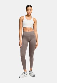 On PERFORMANCE 7/8 - Leggings - ash