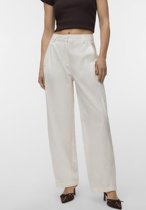 Vero Moda VMSELMA HW BARREL PANTS WVN NOOS - Stoffhose - snow white