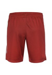 Shorts sportivi rossi realizzati in tessuto leggero, con strisce bianche sui lati e una vita elasticizzata per comfort e flessibilità.