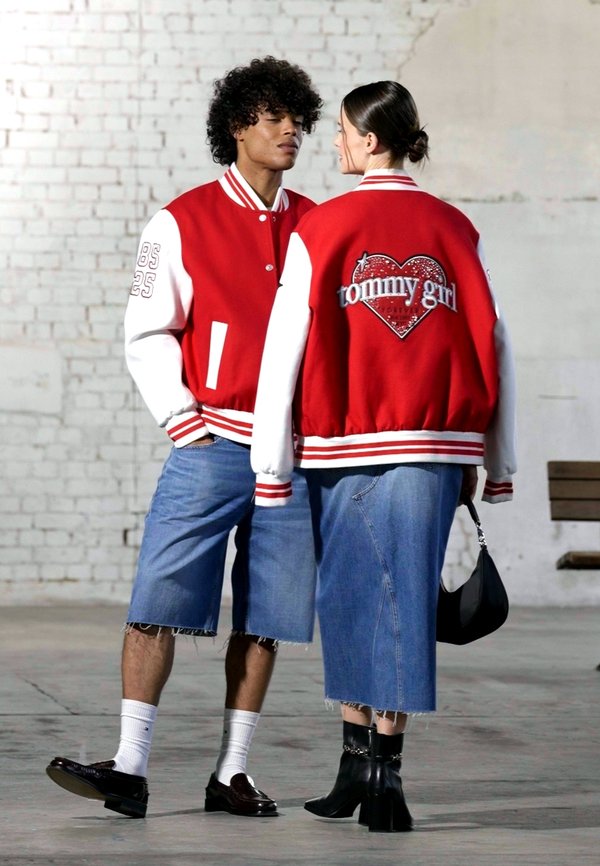 VARSITY JACKET UNISEX - Bomber Jacket3