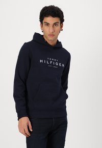 Tommy Hilfiger HOODY - Sudadera - desert sky