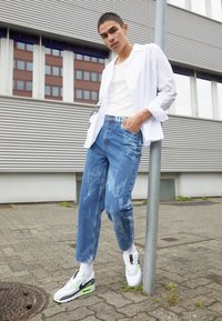 Nike Sportswear Nike Air Max Sneakers White Aquamarine Lime Glow Off Noir Pure Platinum Vit Zalando Se