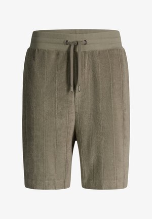 Pantaloncini da uomo in spugna verde oliva con cuciture verticali e una fascia in costina con coulisse con punte in metallo.