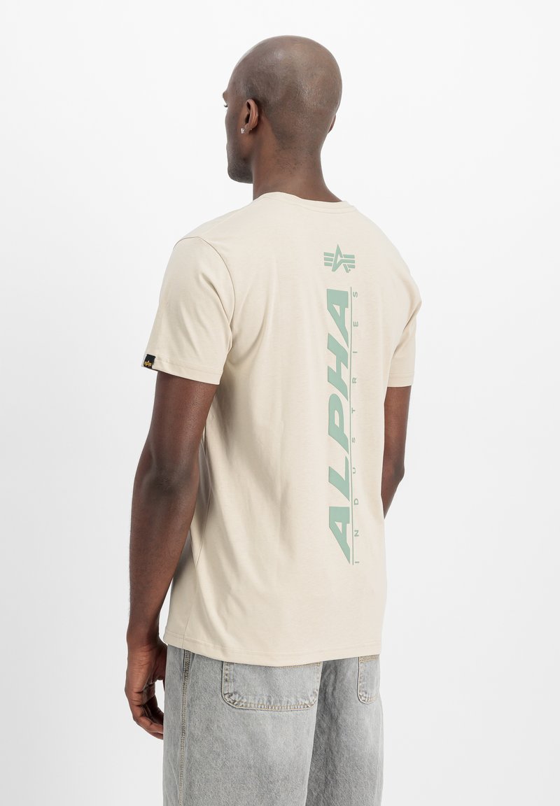 Alpha Industries BACK PRINT RUBBER  - Tričko s potlačou - organic beige