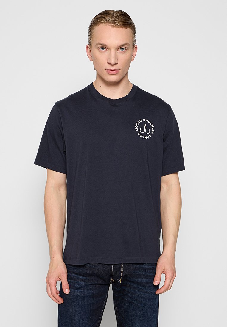Moose Knuckles T-shirt print donkerblauw Moose Knuckles T-shirt print donkerblauw