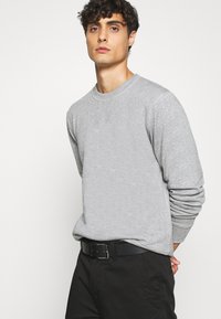 ARKET Camisola - grey medium dusty