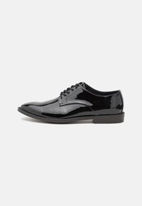 Elegantna obuća s vezicama - black