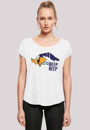 Hvit kortermet t-skjorte laget av lett materiale, med et stort tegneserie-fugl grafikk i blått og oransje, med teksten "BEEP BEEP" under.