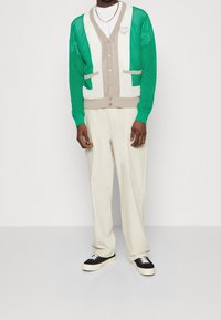 Obey Clothing Kofta - green