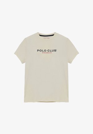 Beżowa koszulka z krótkim rękawem i okrągłym dekoltem, z tekstami "POLO CLUB" i "ESTABLISHED 2012" na środku przodu.