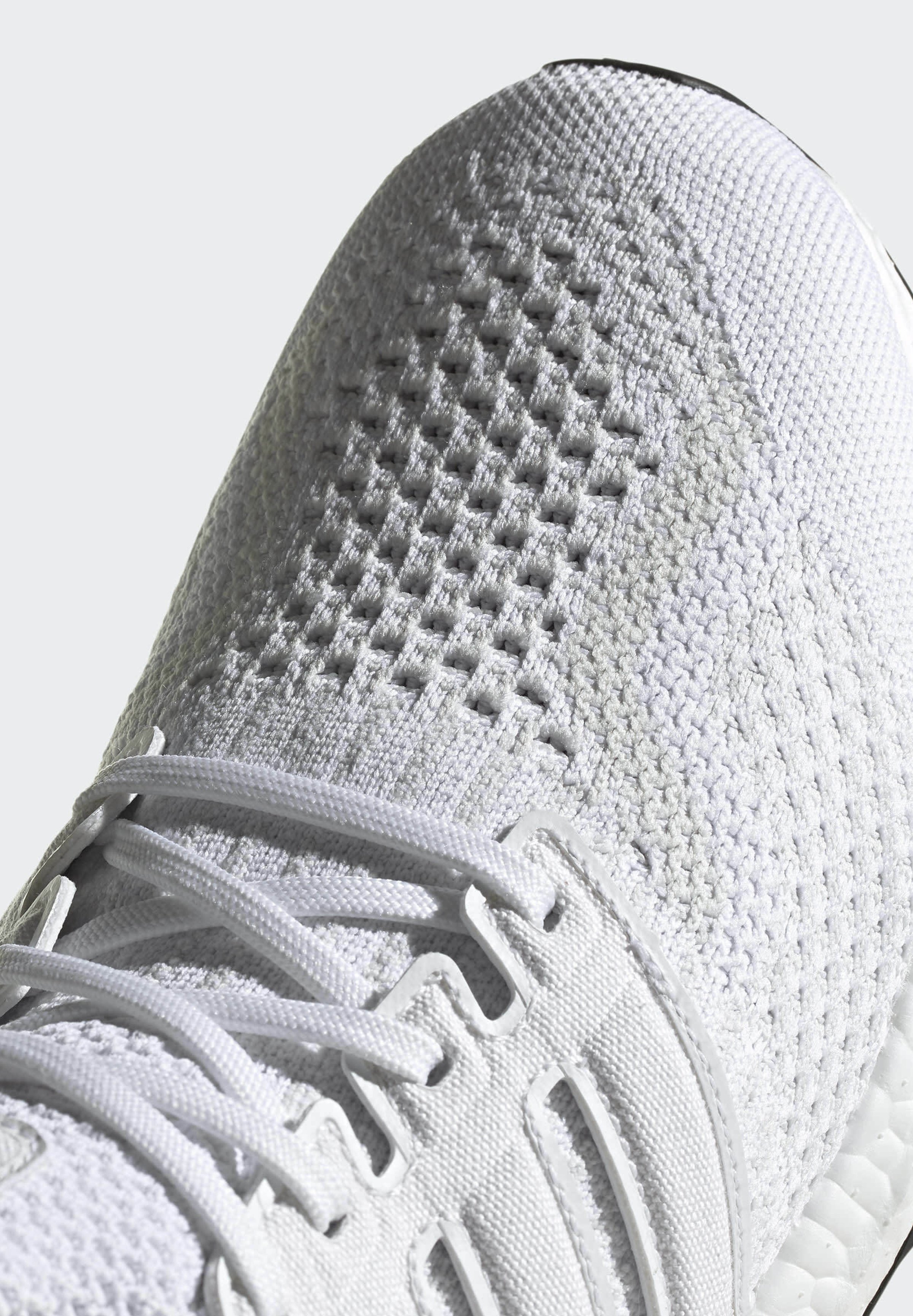 white ultraboost 5.0