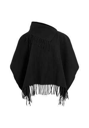 Poncho in lana nera con alto colletto e bordi frangiati, che si drappeggia in modo morbido con una silhouette ampia.
