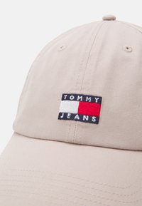 Tommy Jeans HERITAGE UNISEX - Pet - drifty dunes