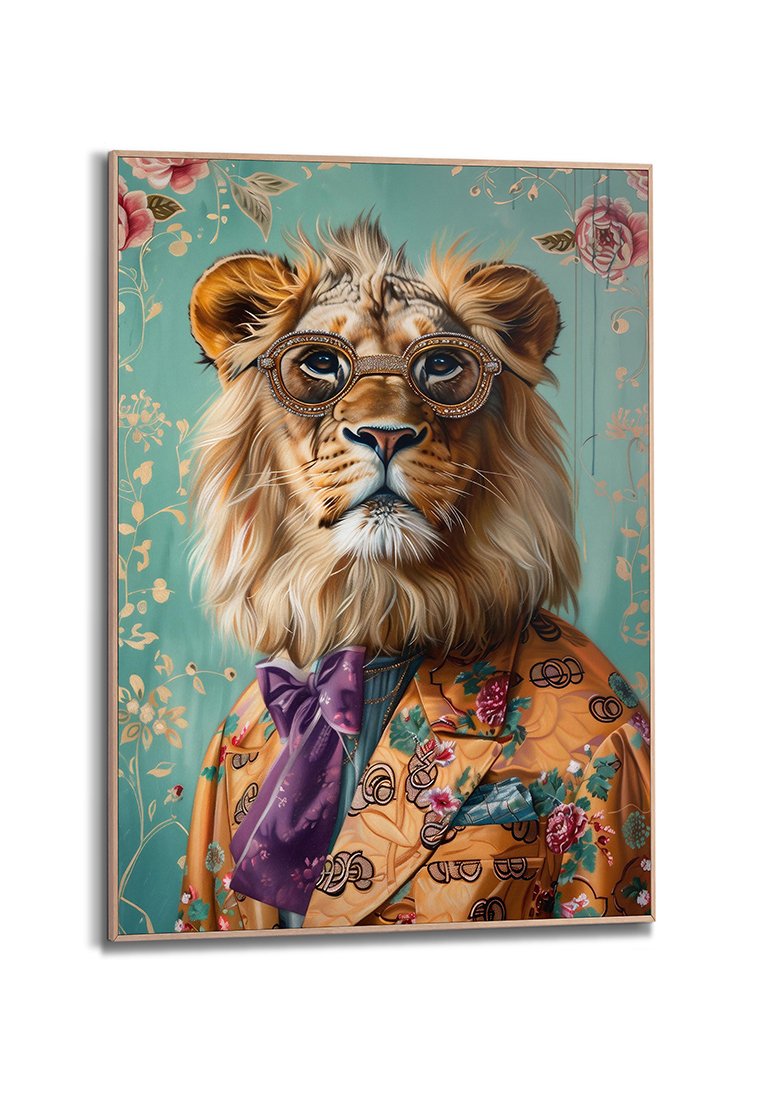 Löwe mit runden Brillen, einer orangefarbenen Jacke mit Blumenmuster und einer lila Fliege vor einem teal-farbenen Hintergrund mit Blumen.