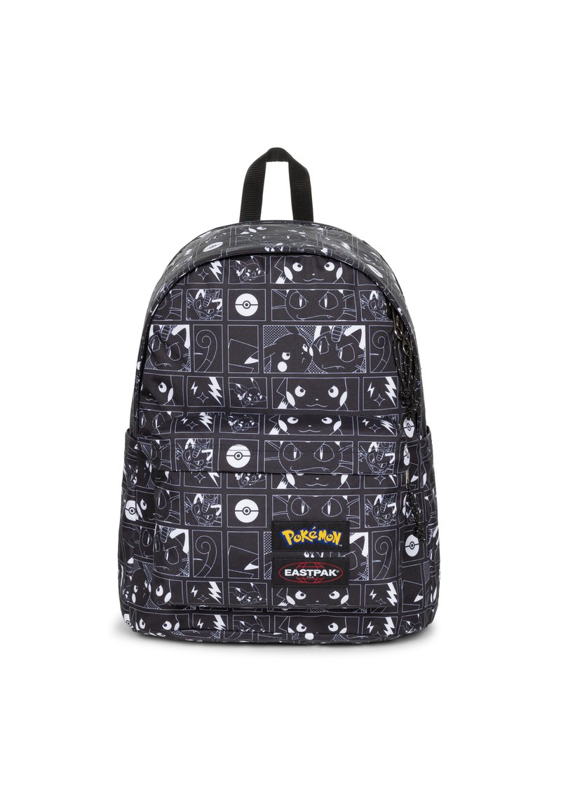Zaino in tessuto nero con design di Pokémon, caratterizzato da silhouette bianche dei personaggi, una tasca frontale con zip e due spallacci regolabili.