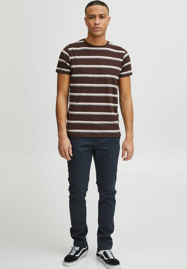 IDLUCAS - Straight leg jeans3