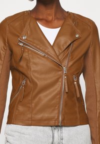 Vero Moda Giacca in similpelle - brown