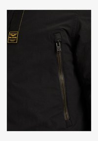 Seleccionado, jet black