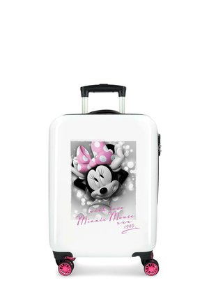 Maleta rígida blanca con ruedas y asa rosas, con Minnie Mouse con un lazo rosa de lunares y el texto "con amor Minnie Mouse 1940".