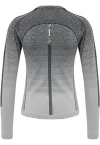 Träningsöverdel med lång ärm i gradientgrå nyans, svarta randiga detaljer och en vertikal logga mitt på ryggen.