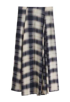 Dlhá plisovaná sukňa s motívom káro v námorníckej modrej, béžovej a bielej farbe, visiaca na jednofarebnom bielom pozadí.