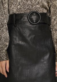 Forever New Minigonna - black