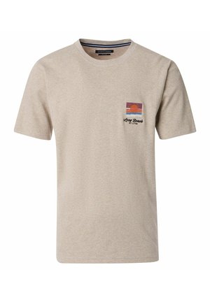 Beige Baumwoll-T-Shirt mit Rundhalsausschnitt. Es zeigt ein kleines grafisches Motiv eines Sonnenuntergangs mit Streifen und dem Text "Long Beach" auf der Brusttasche.