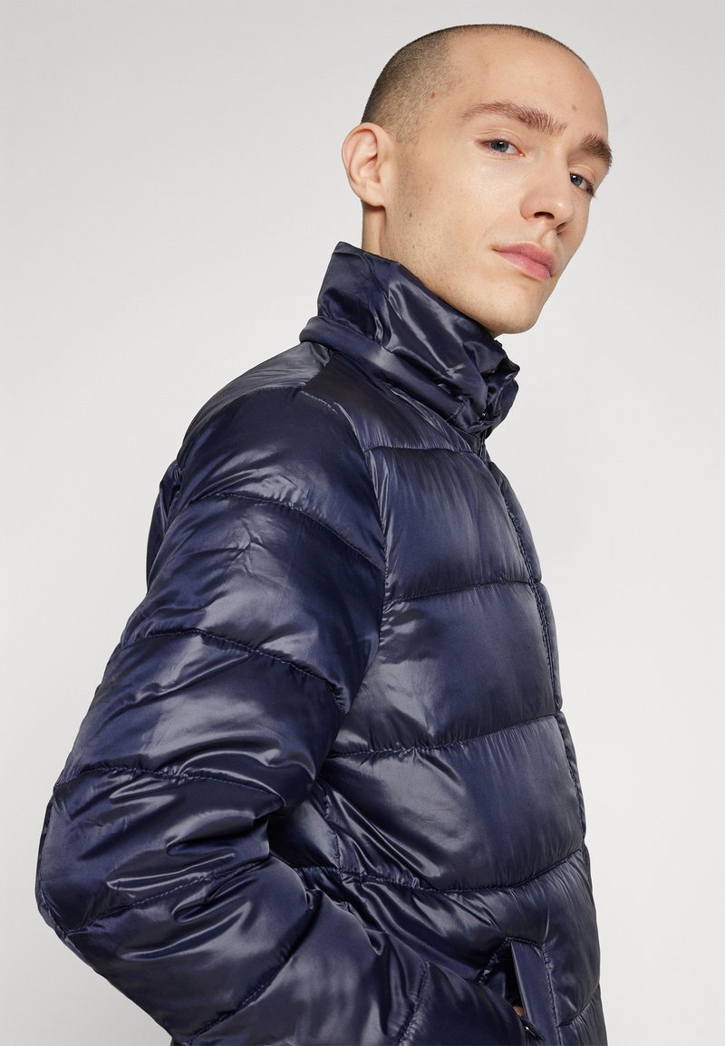 guess hooded jacket