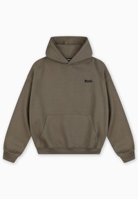 Olívazöld kapucnis pulóver kenguruzsebbel, húzózsinóros kapucnival és kis fekete logóval a mellkason. Pamut keverék anyagból, kényelmes, bő szabású.