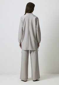 Touché Privé Blouse - grey
