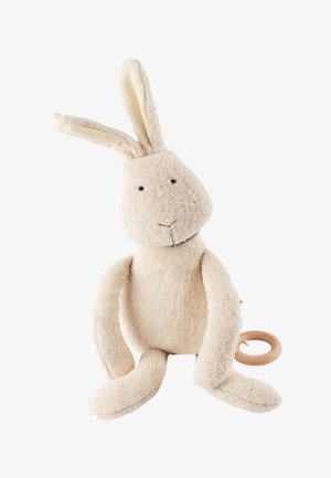 Weicher, plüschiger, cremefarbener Kaninchen-Spielzeug mit langen Ohren, rundem Körper und Holz-Beißring. Verfügt über ein gesticktes Gesicht und minimale Details.