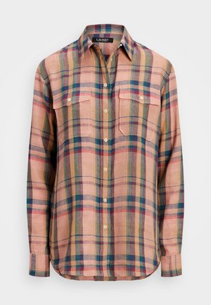 Koszula z długim rękawem na guziki, w brzoskwiniowym kolorze bazowym i wielokolorowy wzór w kratę, z dwoma przednimi kieszeniami z patkami i guzikami.
