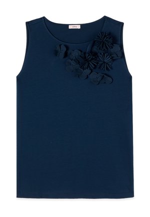 Ärmelloses marineblaues Oberteil mit rundem Ausschnitt, verziert mit Stoff-Blumenapplikationen auf der linken Schulter.