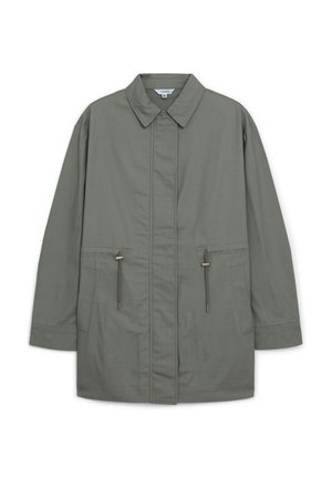 Giacca utility verde oliva chiaro con colletto, chiusura frontale a zip e due tasche laterali. Presenta cordini regolabili per una vestibilità e uno stile personalizzati.