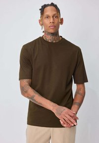 Non sélectionné, marron