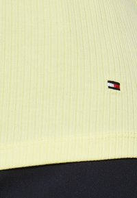 Tommy Hilfiger SLIM TANK - Top - yellow tulip