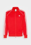 ADICOLOR CLASSICS SUPERSTAR TRACK - Športna jopa s kapuco na zadrgo - better scarlet/white
