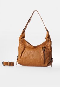 Bruine leren schoudertas met een slouchy ontwerp, een ritsvak aan de zijkant en een verstelbare strap. Kenmerkt zich door een soepele textuur en minimale accessoires.