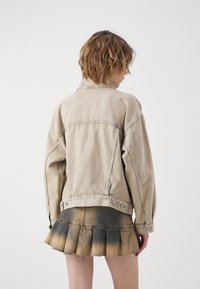 Levi's® 90S TRUCKER - Jakna iz džinsa - coastal khaki