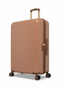 Hartschalenkoffer in hellbraun mit glatter, glänzender Oberfläche, goldenem Logo, zwei Rollen und einem ausziehbaren Griff. Mit Reißverschluss und Schloss.