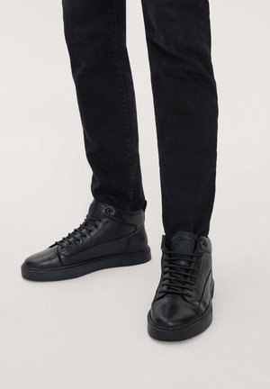 TRUXTON - Sneaker high - black