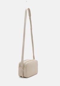 Coccinelle MALORY - Borsa a tracolla - white