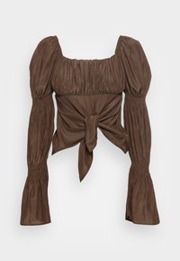 Blusa castanha com mangas bufantes e decote quadrado. Apresenta textura franzida e detalhe na frente atado com extremidades de mangas largas.