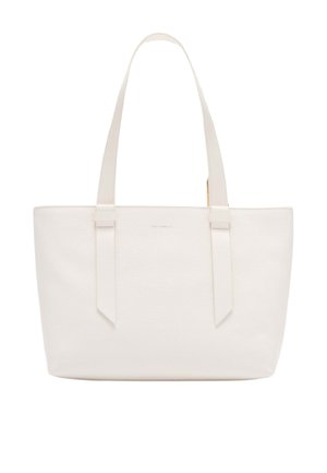 Borsa tote in pelle bianca con due manici piatti, una superficie testurizzata e eleganti fasce verticali ai lati, che presenta un logo del brand discreto.