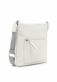 Biała skórzana torba na ramię z szarym materiałowym paskiem. Posiada przednią kieszeń na zamek błyskawiczny oraz elegancki, minimalistyczny design.