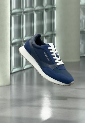 Valentino, DRED, granatowy
