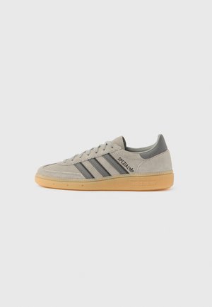 HANDBALL SPEZIAL UNISEX - Baskets basses - grey/gum